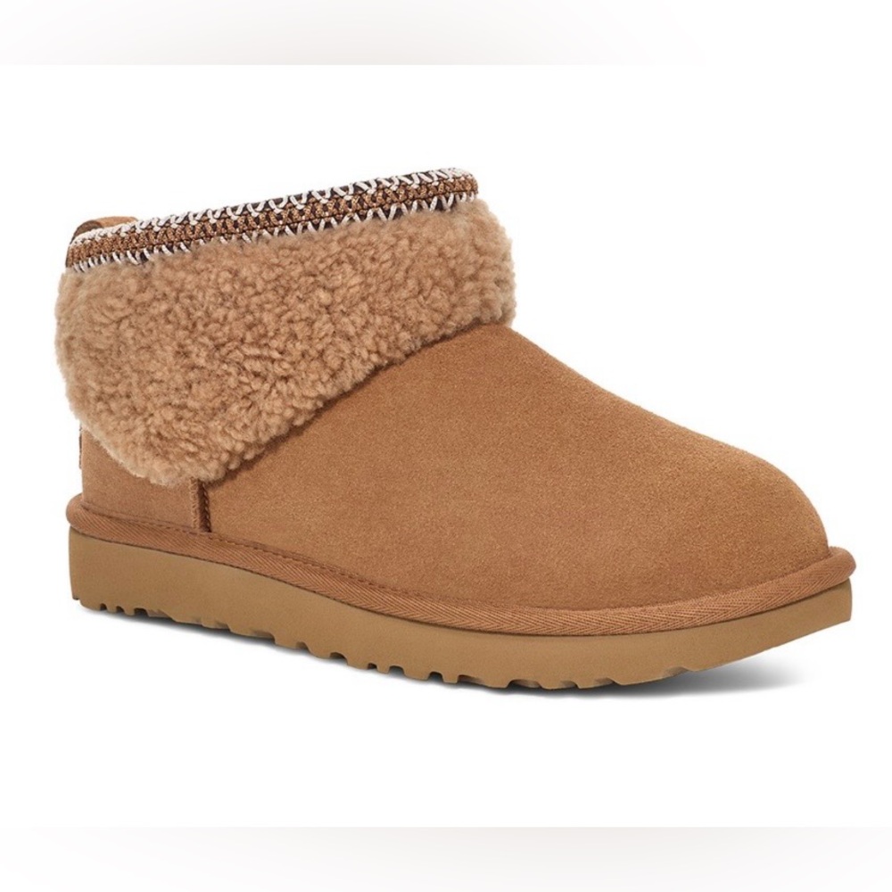 NIB UGG® Women's Classic Ultra Mini Maxi Curly Boots